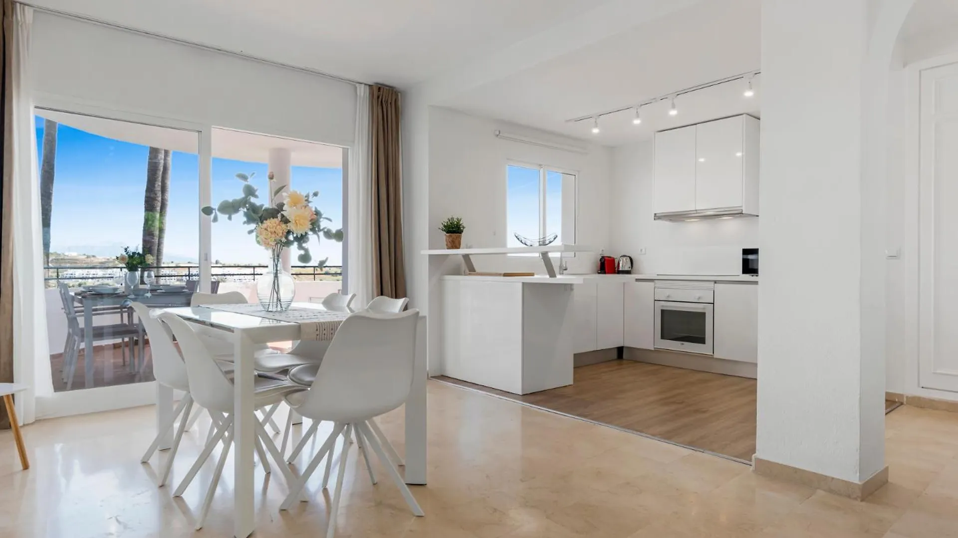 Panoramic Sea View Apartment With Pool Estepona