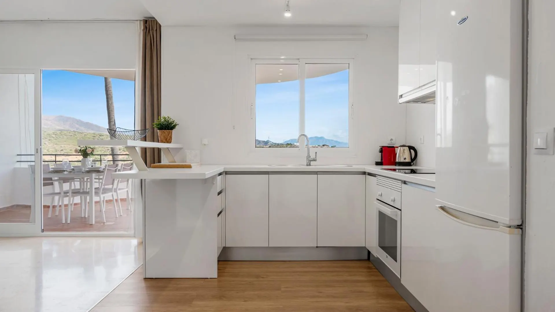 Panoramic Sea View Apartment With Pool Estepona
